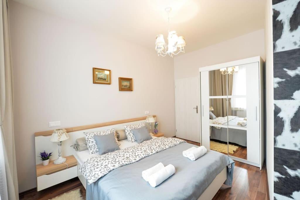 Oli Apartment Прага Екстериор снимка